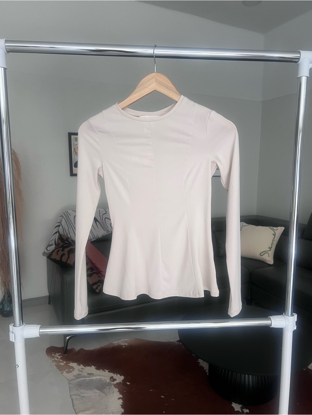 H&M Cream Long-Sleeve Crewneck Top